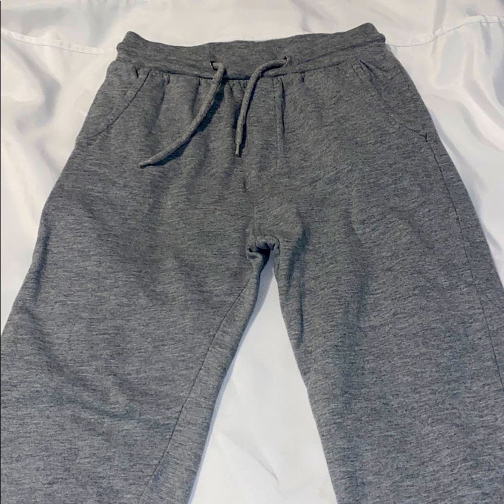To ankle joggers